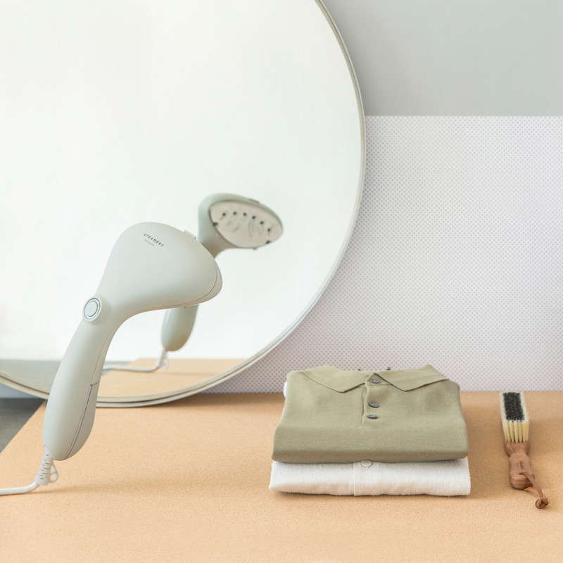 Cirrus No.2 Travel Steamer grey