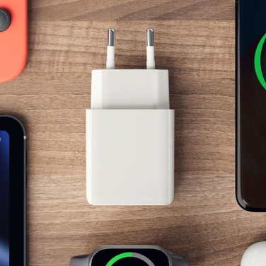 Væglader USB-C + USB-A 20W PD