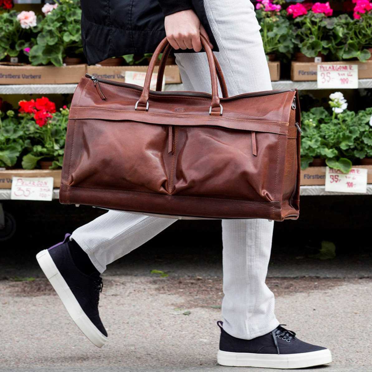 Saddler weekend bag shop