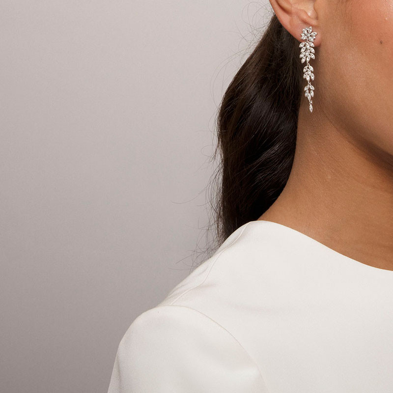 Petite Laurel Earrings Crystal Lily Rose 27648 SAS EuroBonus Shop