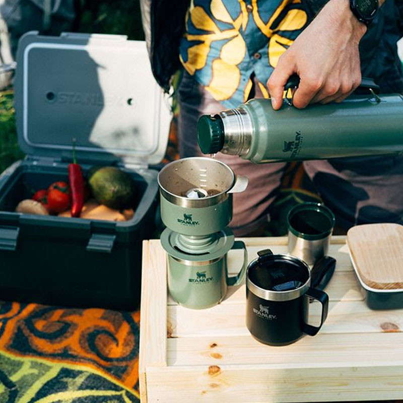 Stanley Classic Pour Over Coffee Brewer (Hammertone Green)