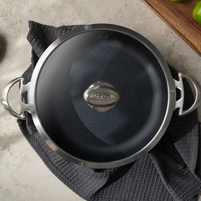 Serving pan CS+ with lid 28 cm