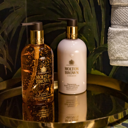 Hand Wash, Mesmerising Oudh Accord & Gold Fine Liquid