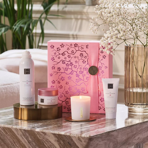 Medium Gift Set 2024 The Ritual of Sakura