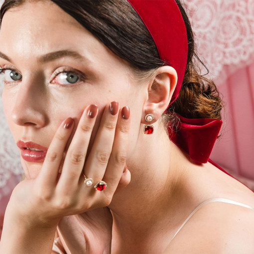 Colette Earrings Scarlet