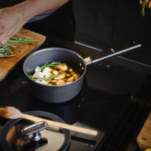 Saucepan Hard Face 1.8 L with Lid