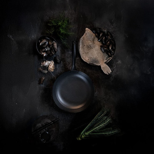 Lightweight Cast Iron Frying Pan 28 cm Honeycomb